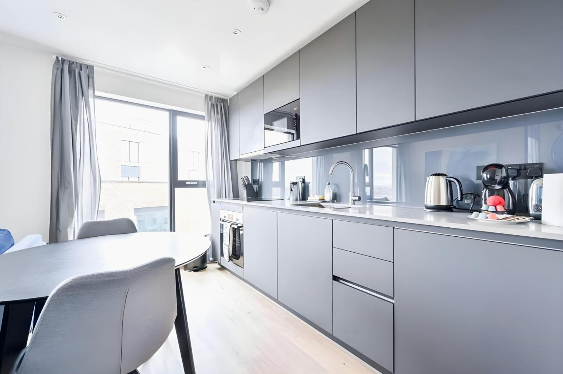 Sky Near O2, Olympic Stadium Canary Wharf Apartment *